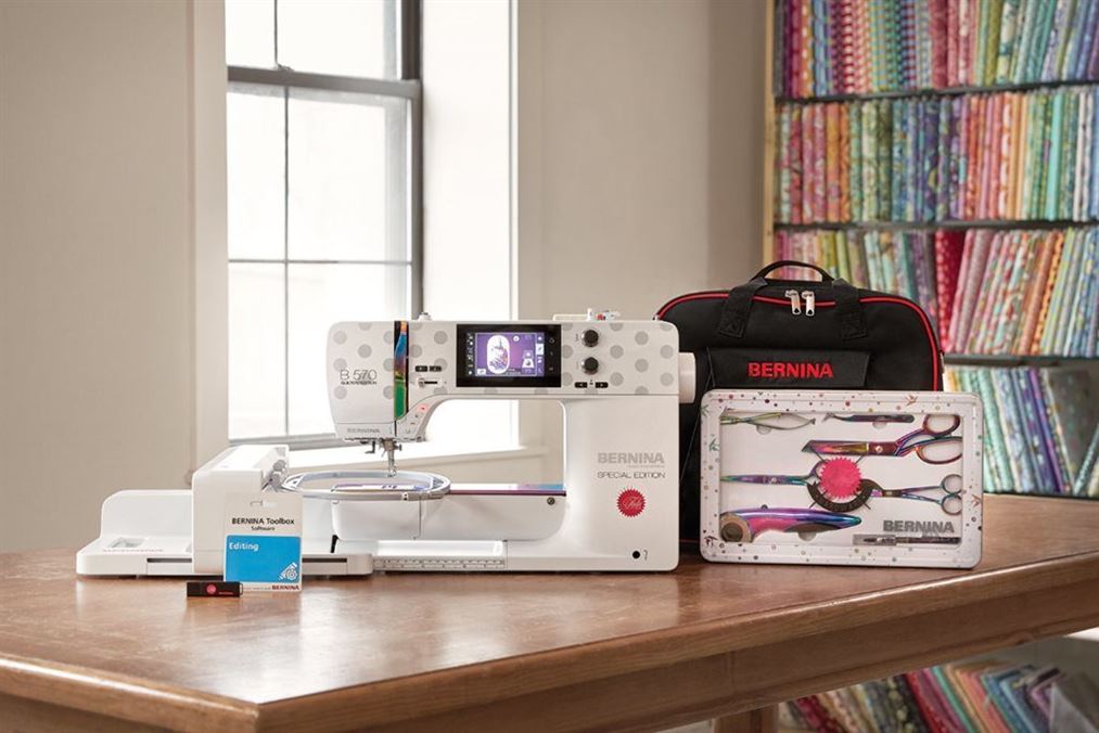 Photo of bundle of products included with the Bernina 570 QE package