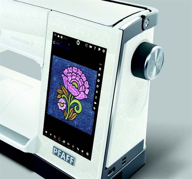 PFAFF creative icon™ 2 screen showing hoop scanned by camera